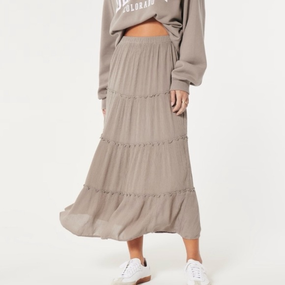 Hollister Dresses & Skirts - Hollister Taupe Maxi Skirt